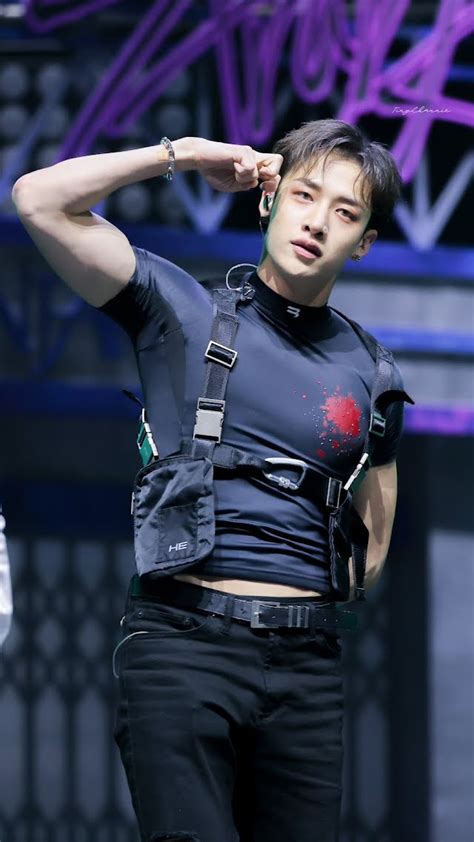 bang chan abs